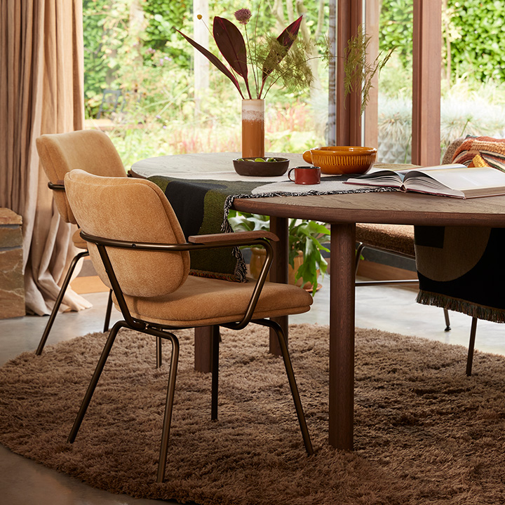 Eetkamerstoel Kobe met arm thumbnail image