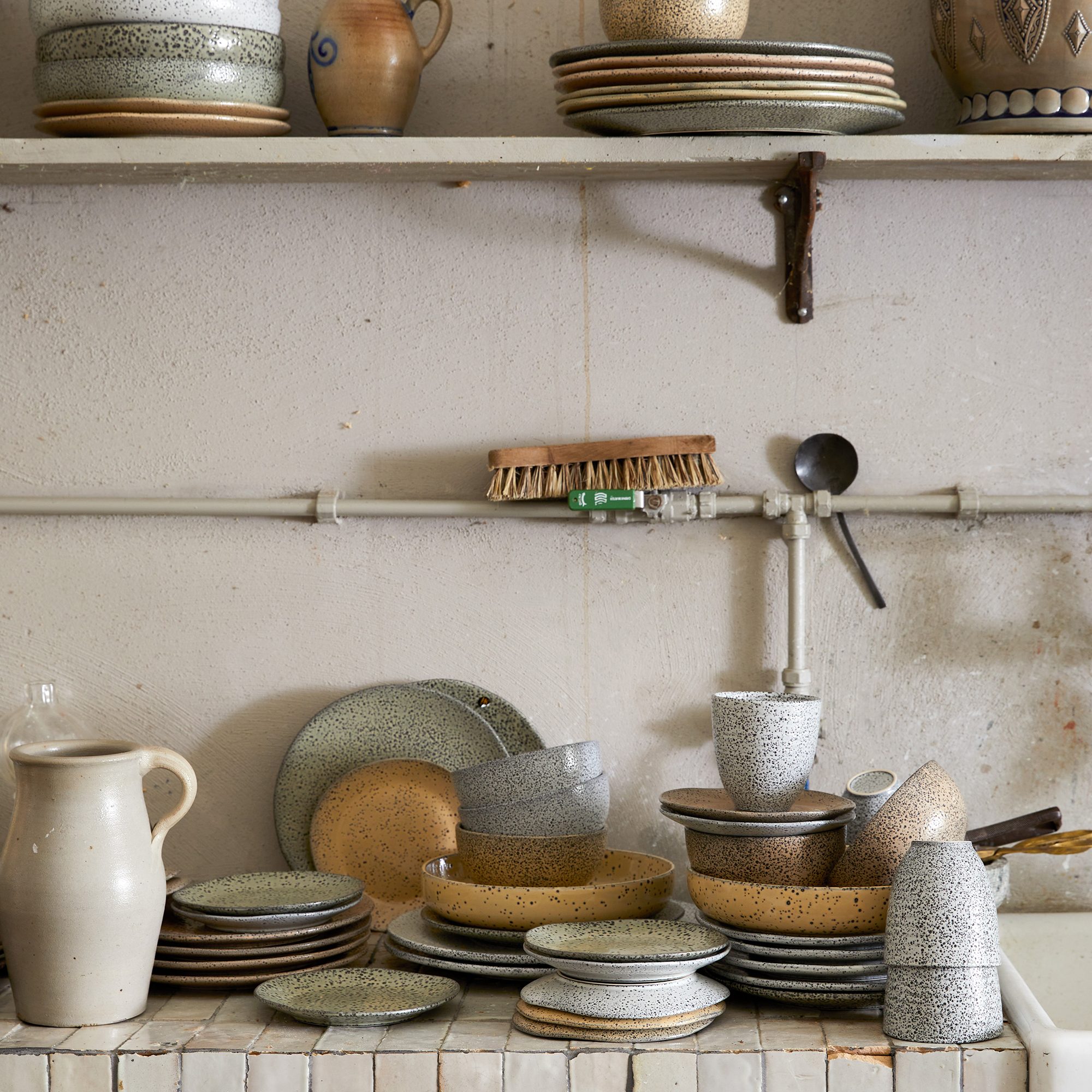 Gradient ceramics: dinner plate peach thumbnail hover image