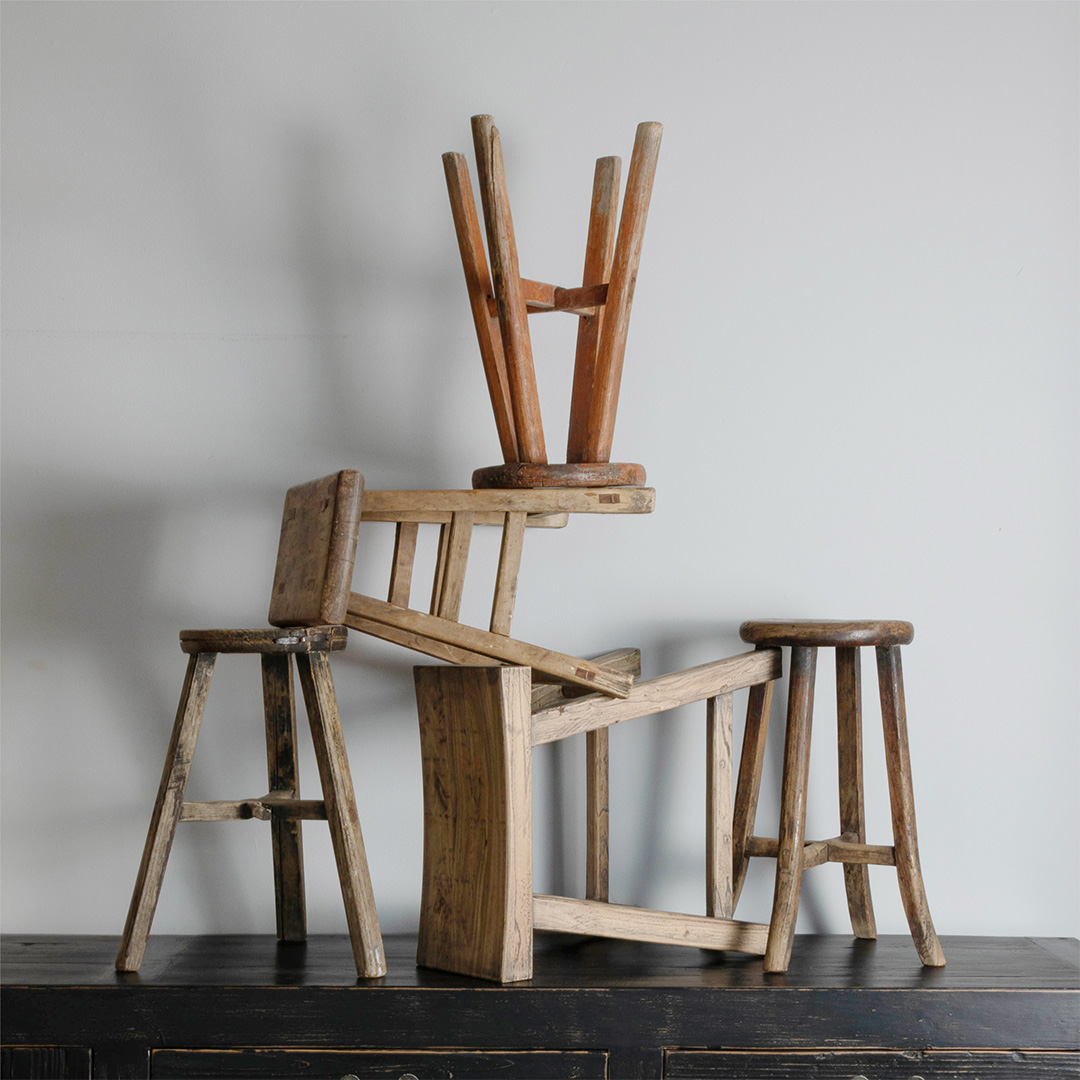 Oud onbehandeld krukje thumbnail image