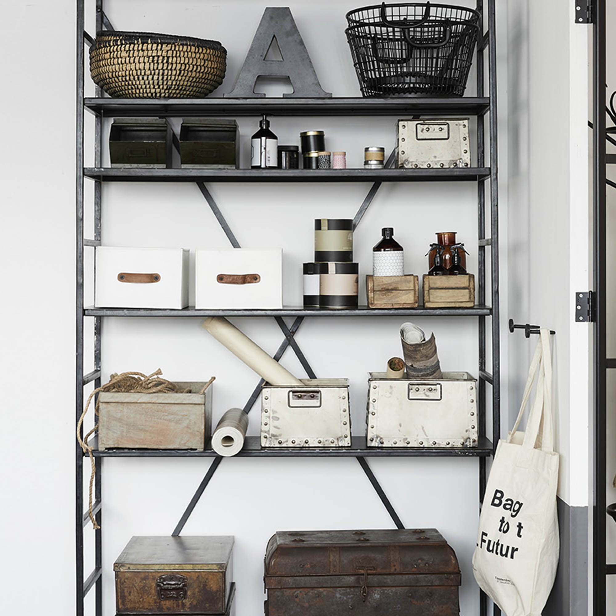 Oude steenmal dubbel thumbnail hover image