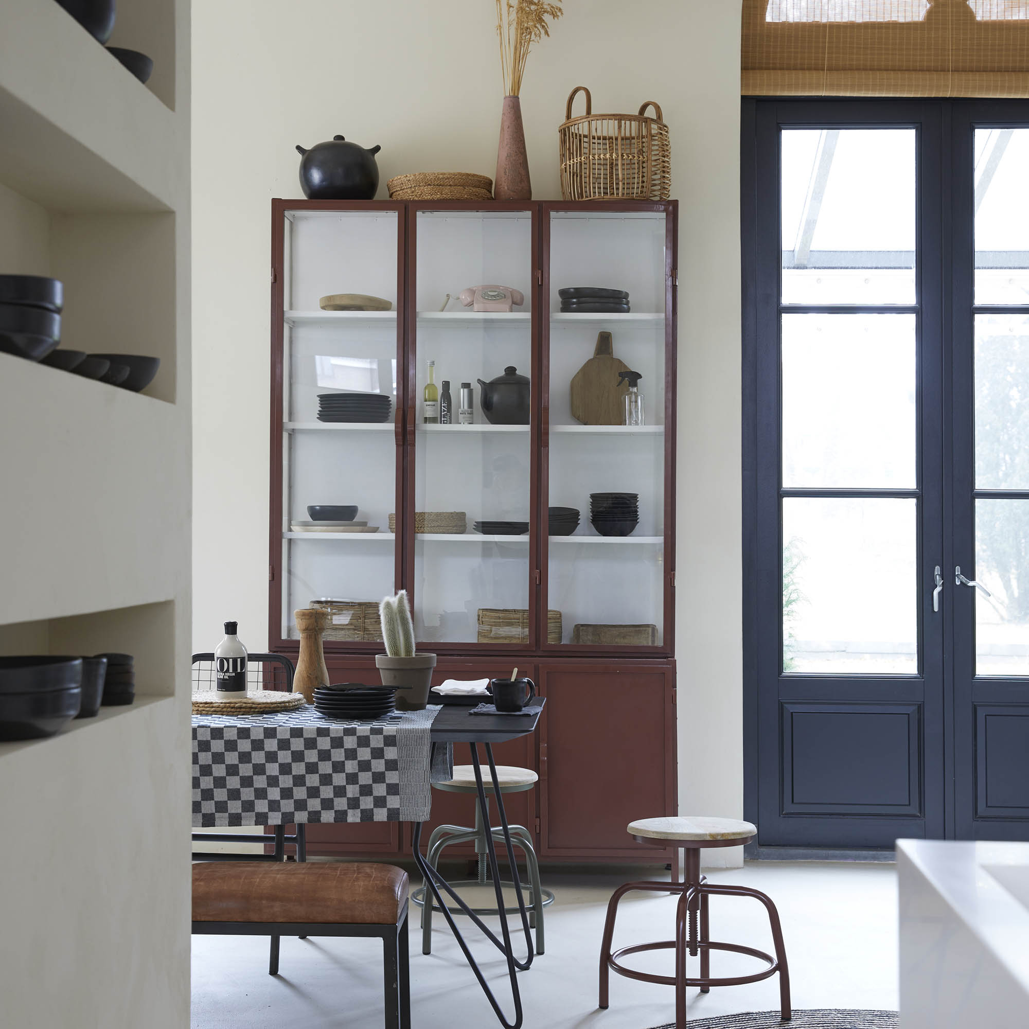 Detroit Vitrinekast New Routz thumbnail hover image