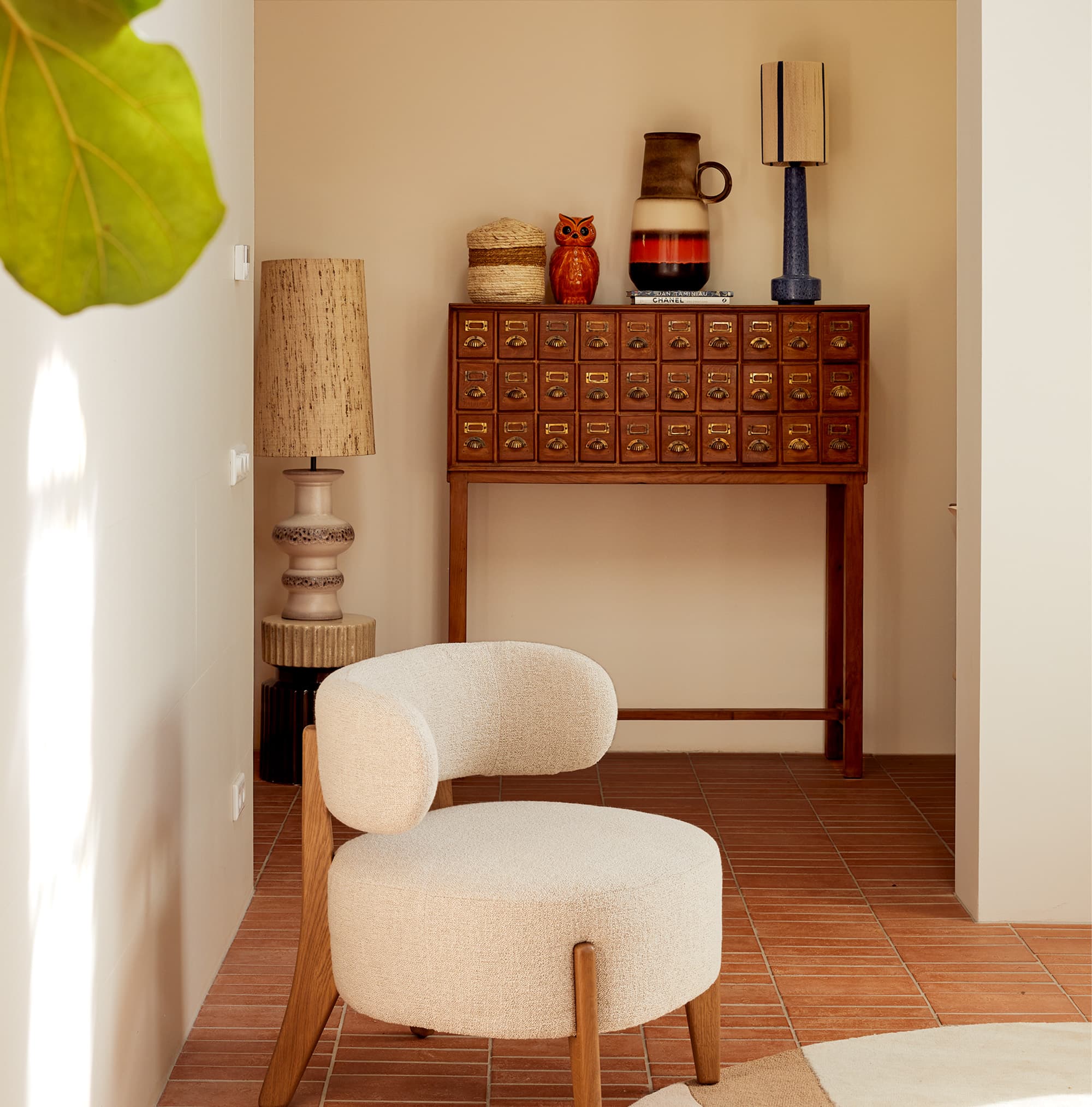 Oude ladekast teak thumbnail image