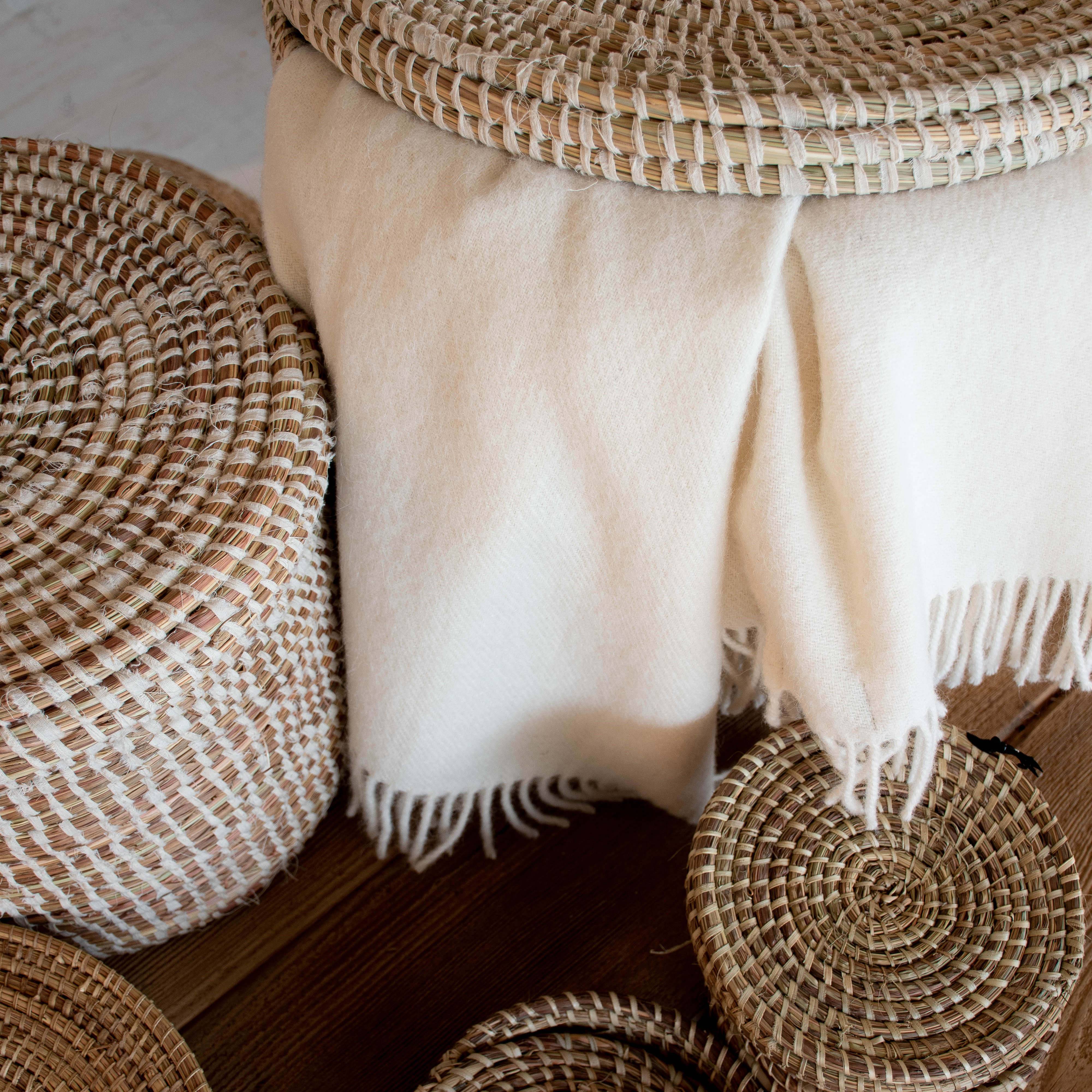 Nature basket thumbnail hover image