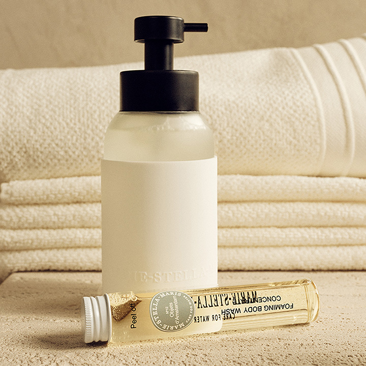 Foaming Body Wash Starter kit thumbnail hover image